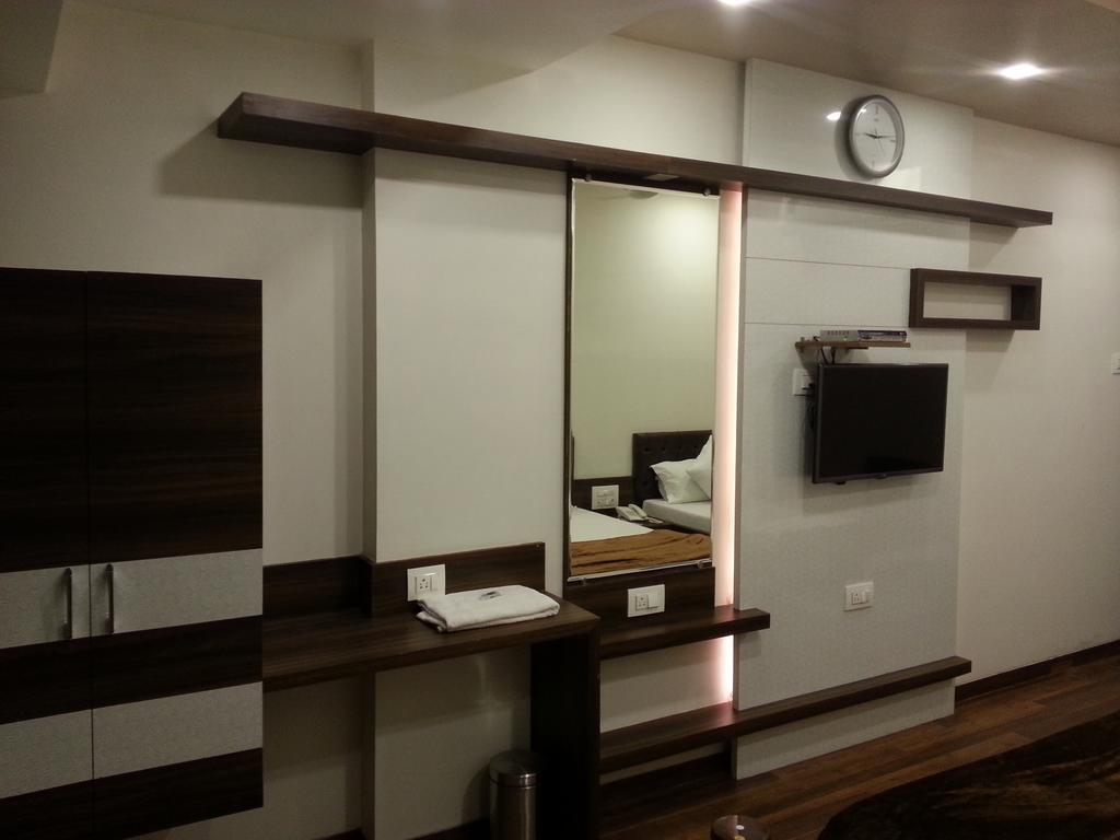 Hotel Oasis Mumbai Rom bilde