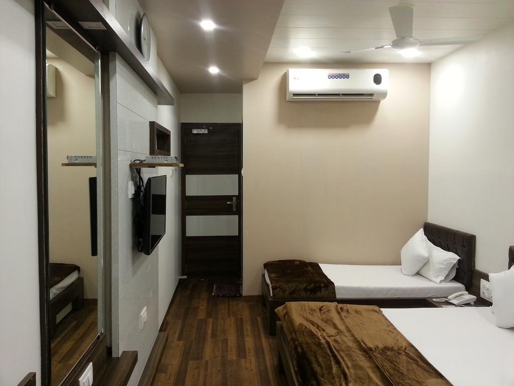 Hotel Oasis Mumbai Rom bilde